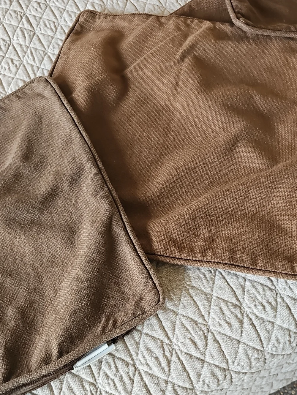 4 Pottery Barn Pillow Covers 2 Shades Of Brown